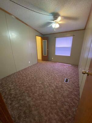 81 Roots Rd, Martindale, TX 78655