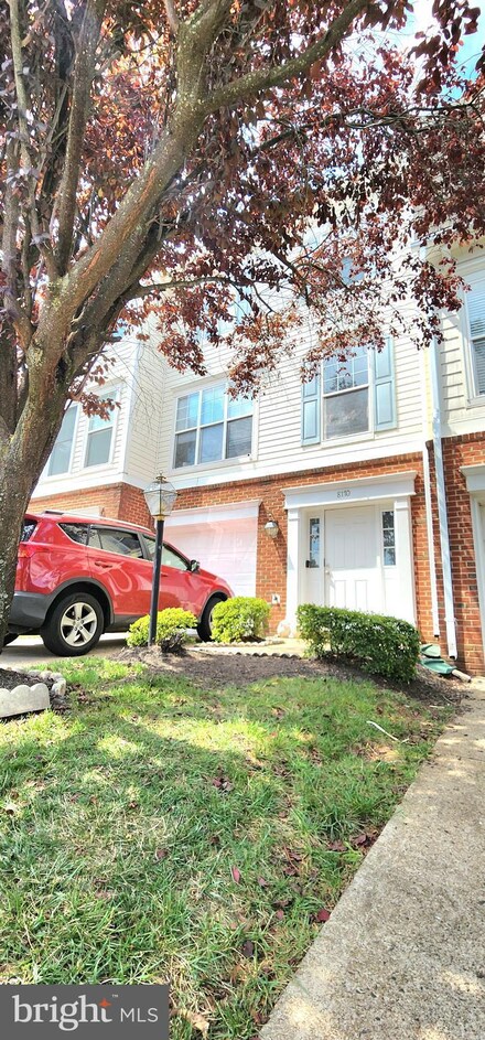 8170 Rainwater Cir, Manassas, VA 20111