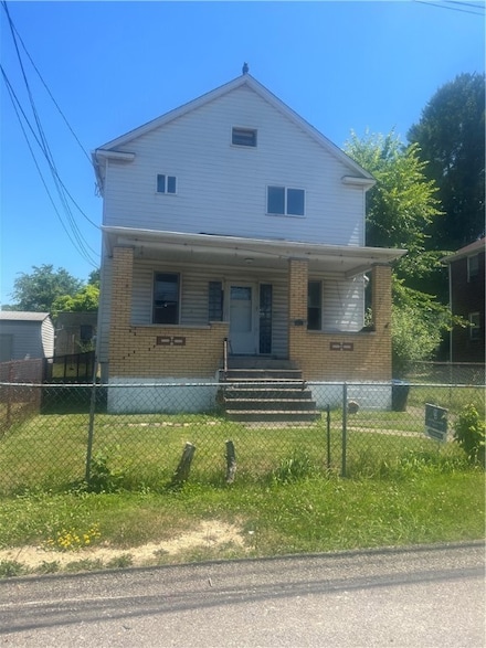 6413 Apple St, Pittsburgh, PA 15206