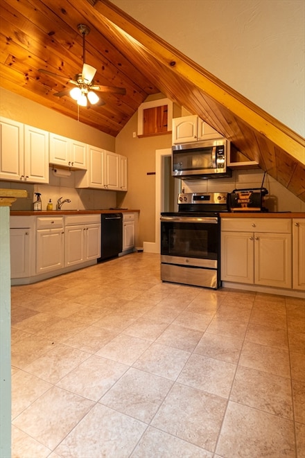 132 B Cedar St Unit 3, Haverhill, MA 01830