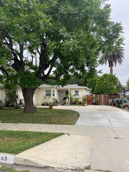 20243 Bassett St, Winnetka, CA 91306