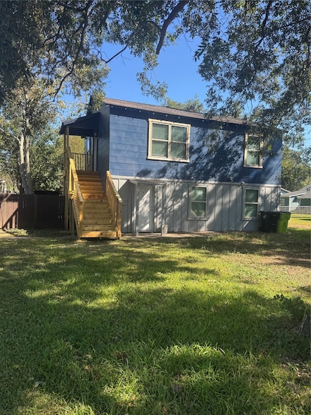 1747 5th St Unit A/B, Rosenberg, TX 77471