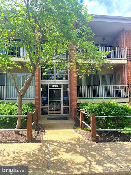 3700 N Rosser St Unit 104, Alexandria, VA 22311