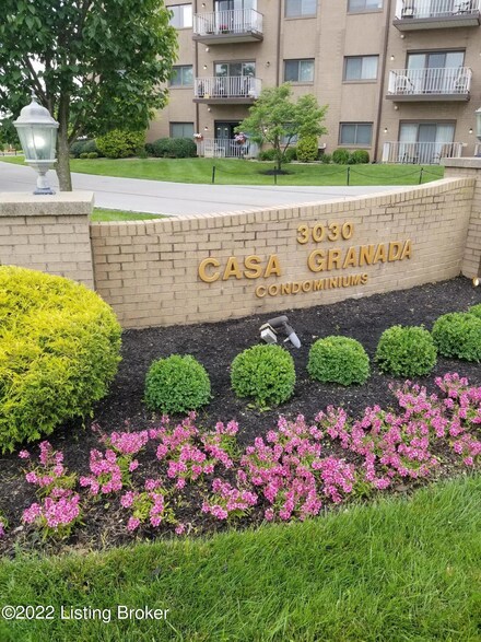 3030 Breckenridge Ln Unit 435, Louisville, KY 40220