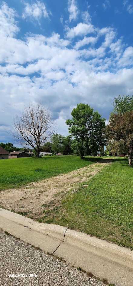 409 Atlantic Ave NE, Pennock, MN 56279