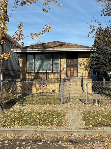 2016 W 52nd St, Chicago, IL 60609