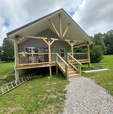 1173 Terry Ln, Jamestown, TN 38556