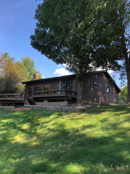 43923 Vista Rd, Isle, MN 56342