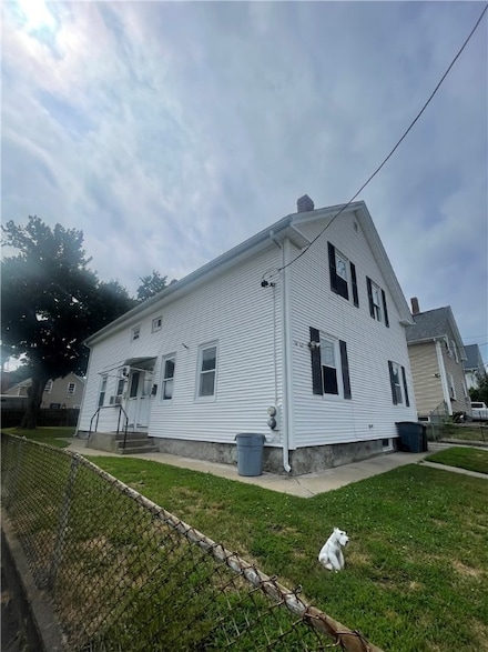 61 Maple Ave, Johnston, RI 02919