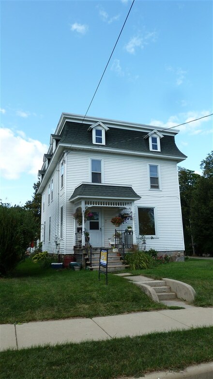 255 Boorman St, Waterloo, WI 53594