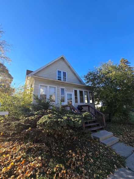 5301 N 38th St, Milwaukee, WI 53209