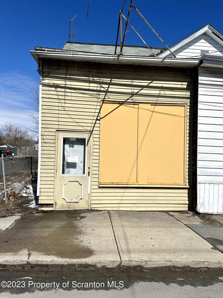 1604 Washburn St, Scranton, PA 18504