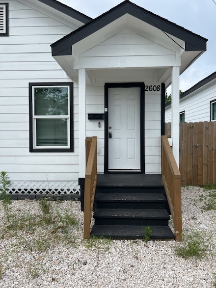 2608 Mills St, Houston, TX 77026