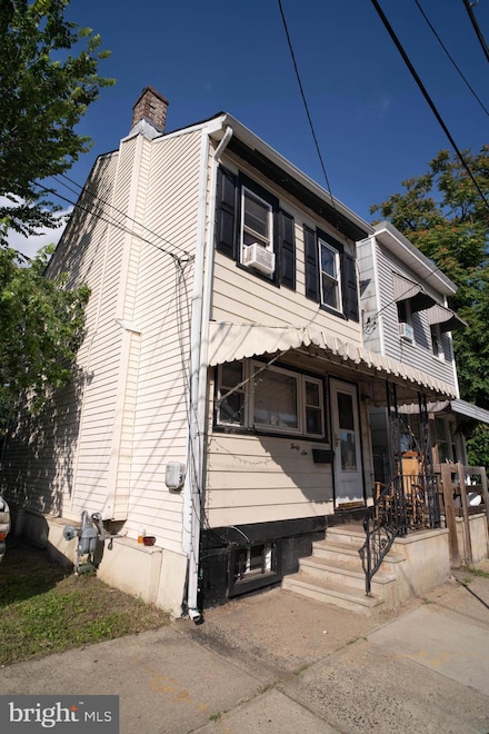 46 Bond St, Trenton, NJ 08618