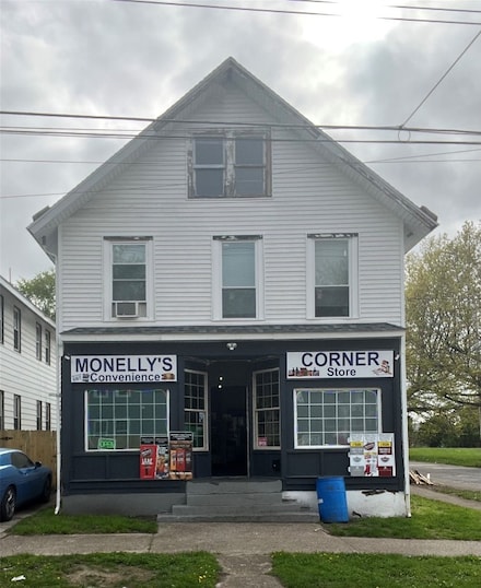 2202 Wallace St, Erie, PA 16503