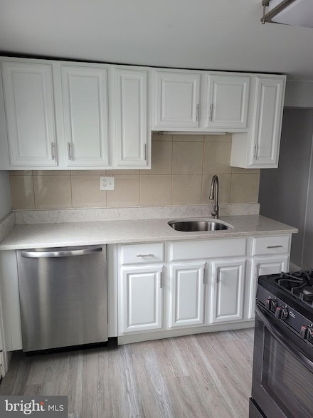 160 Mcclellan St, Philadelphia, PA 19148
