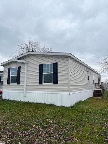 38058 Saint Tropez Dr, Clinton Township, MI 48038