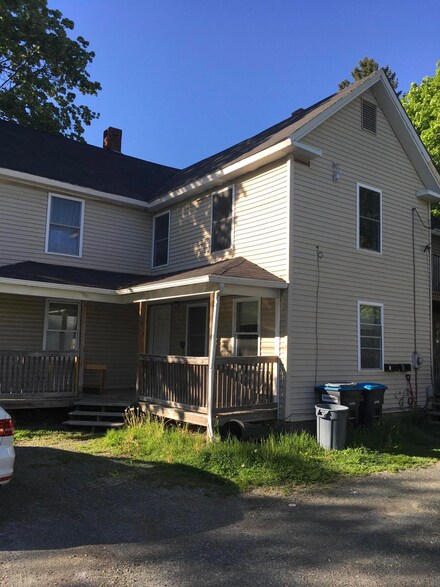 788 Main St, Old Town, ME 04468