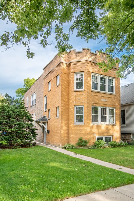 4453 N Kildare Ave, Chicago, IL 60630