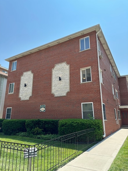 7444 Washington St Unit 4, Forest Park, IL 60130