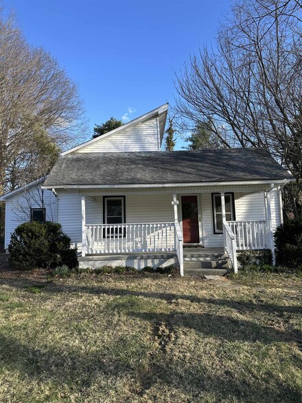 310 Graves Ave, Blacksburg, VA 24060
