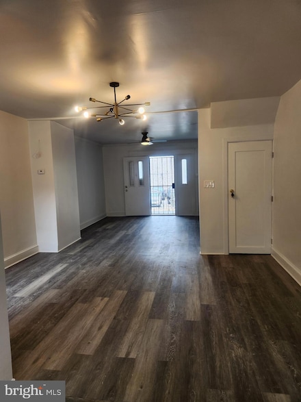 1803 Bridge St, Philadelphia, PA 19124