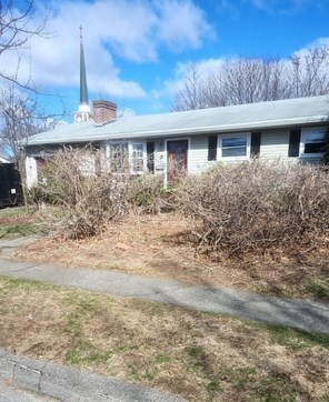 92 Blue Bell Rd, Worcester, MA 01606