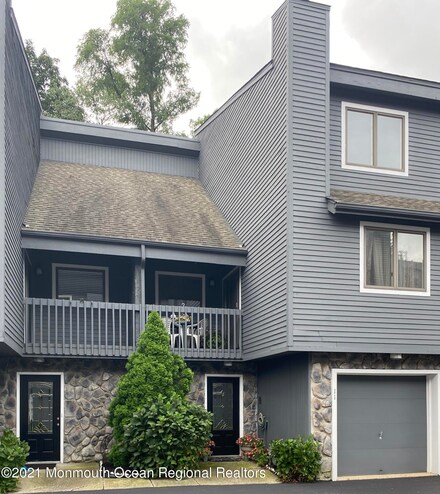11 Devon Ct, Spring Lake, NJ 07762