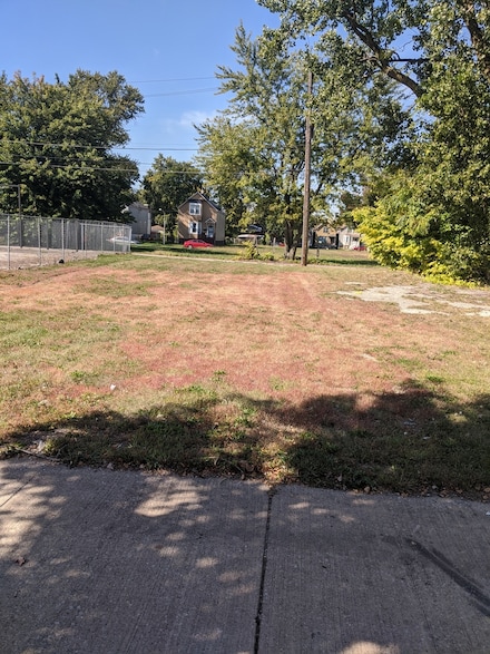 5536 S State St, Chicago, IL 60621