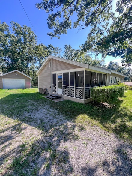 24112 Hickory, Pittsburg, MO 65724