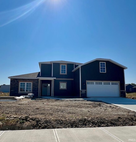 2917 Troutwood Dr, Fort Wayne, IN 46818