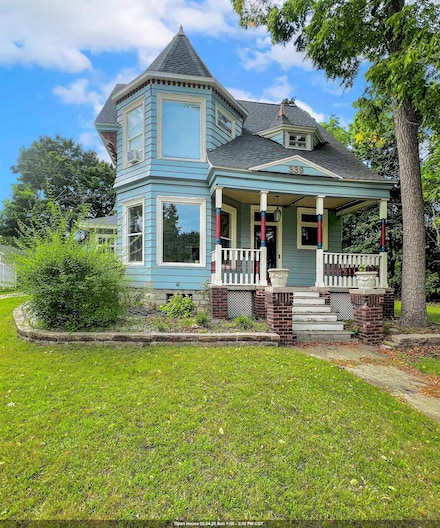 339 State St, Marinette, WI 54143