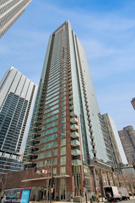 505 N Mcclurg Ct Unit 1004, Chicago, IL 60611