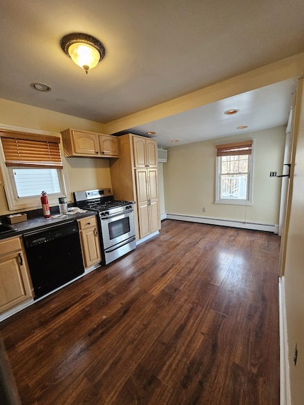513 Post Ave Unit 2, Lyndhurst, NJ 07071