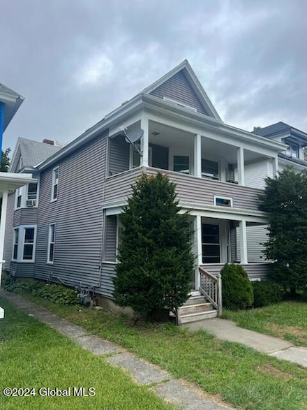185 7th Ave, Troy, NY 12180