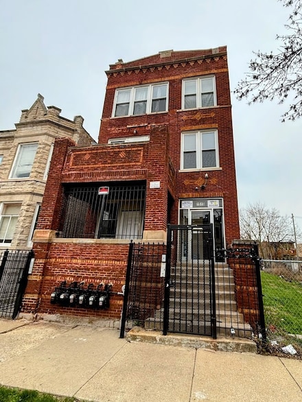 1515 S Drake Ave, Chicago, IL 60623