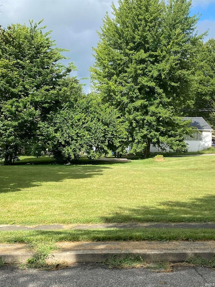 1433 College St, Logansport, IN 46947