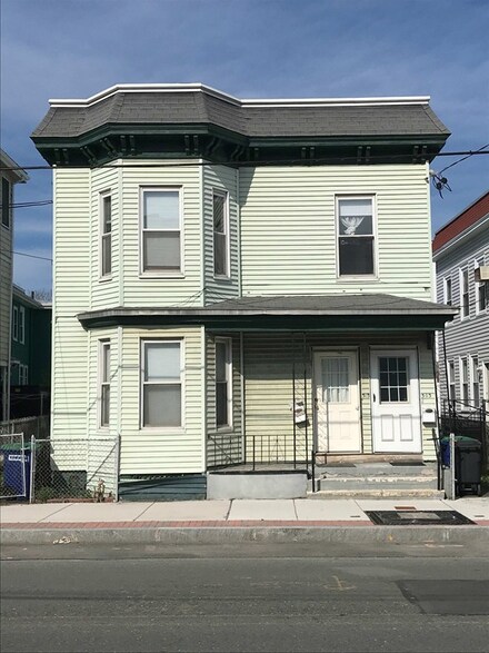 303 Beacon St, Somerville, MA 02143