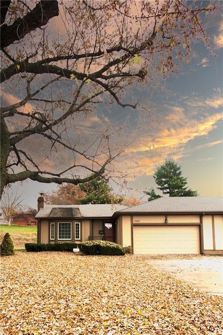 1303 N 43rd St, Saint Joseph, MO 64506