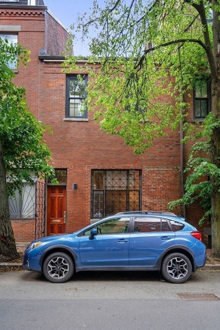 100-1/2 W Springfield St, Boston, MA 02118