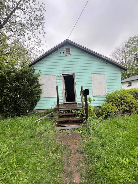 2421 Collingwood Ave, Saginaw, MI 48601