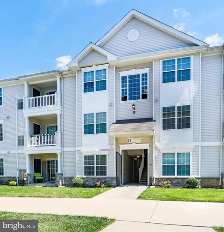 128 Lionheart Ln, West Deptford, NJ 08086