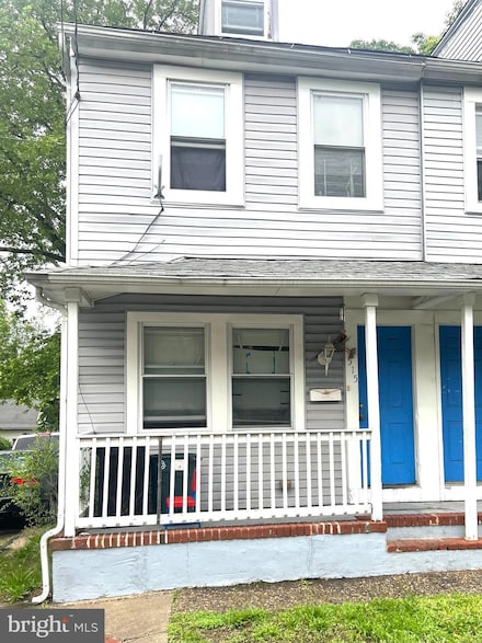 515 3rd St, Beverly, NJ 08010