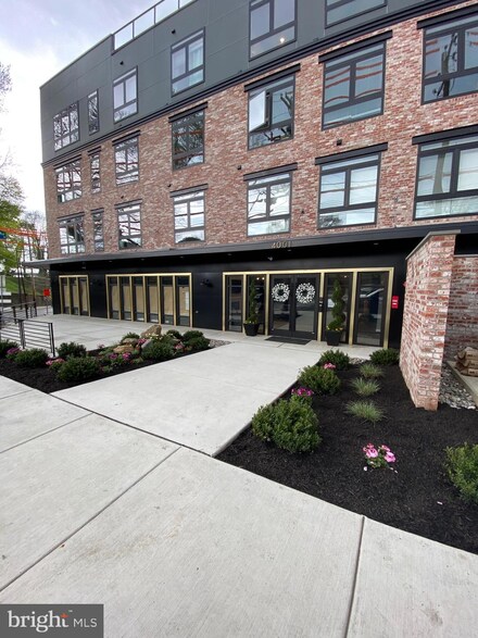 4001 Ridge Ave, Philadelphia, PA 19129