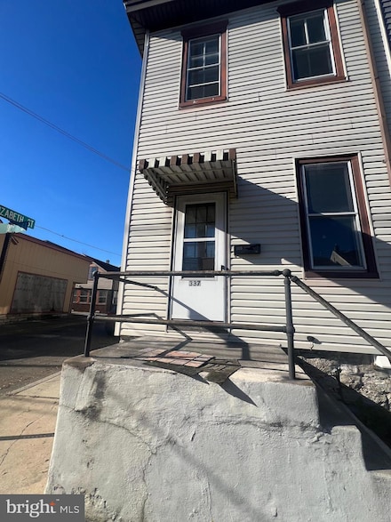 337 S 9th St, Lebanon, PA 17042