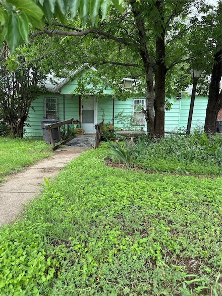 5930 Bonnell Ave, Fort Worth, TX 76107