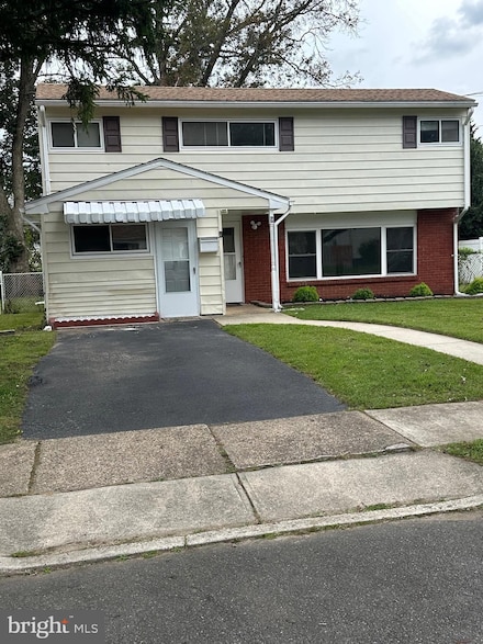 9 Barbara Lee Dr, Trenton, NJ 08619