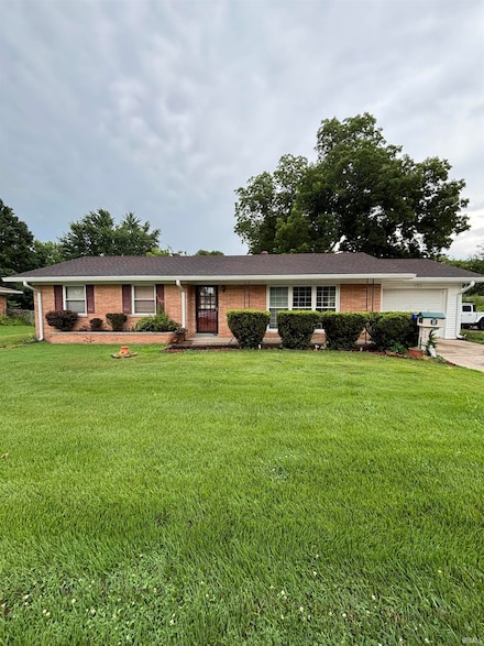 1300 Harriett St, Mount Vernon, IN 47620