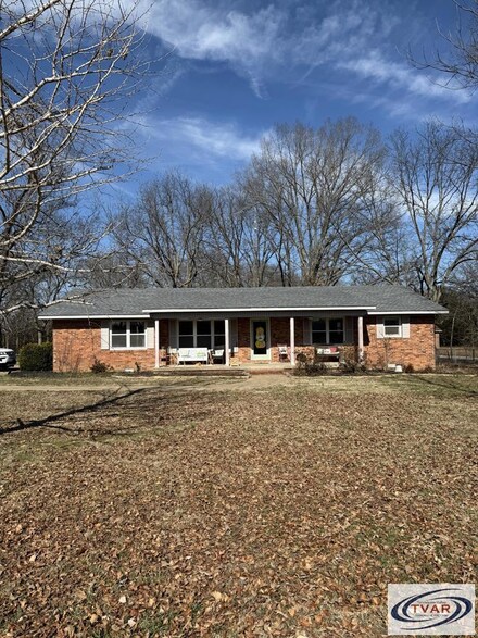 2260 Highway 69 N, Paris, TN 38242