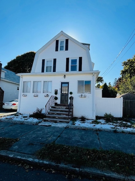 39 President St, Lynn, MA 01902